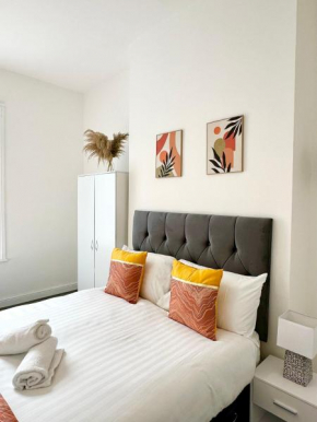 Cosy & Modern 4BD House near Anfield Stadium